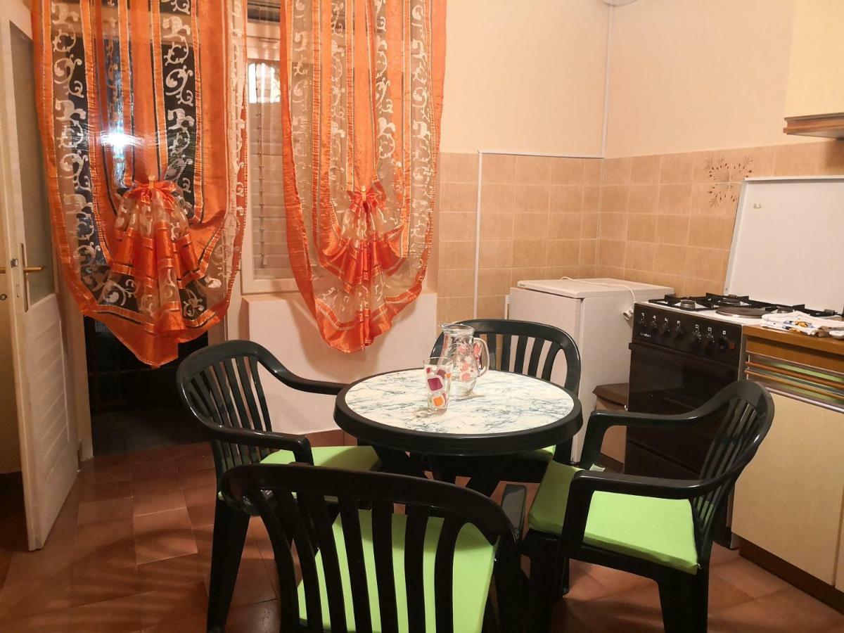 Apartman Juraga Murter Exterior foto